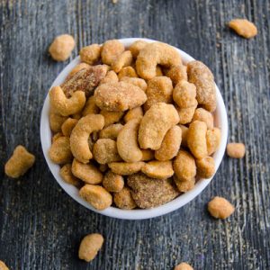 sriracha-kettle-sweet-mixed-nuts
